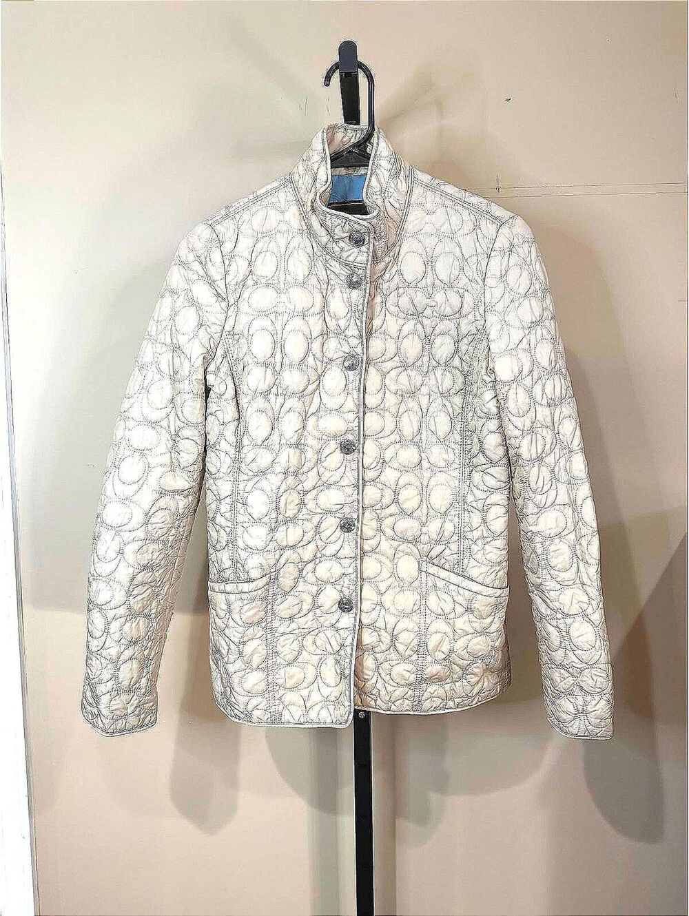 Coach XS Women's Quilted Cream Jacket with Snap Buttons